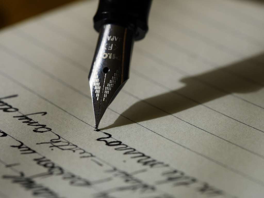 Cum să scrii corect: Cele mai comune greșeli de scriere